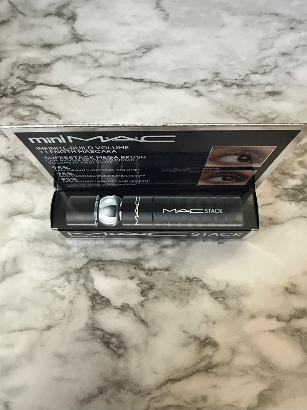 MAC Stack Mascara - Black - Picture 4 of 4